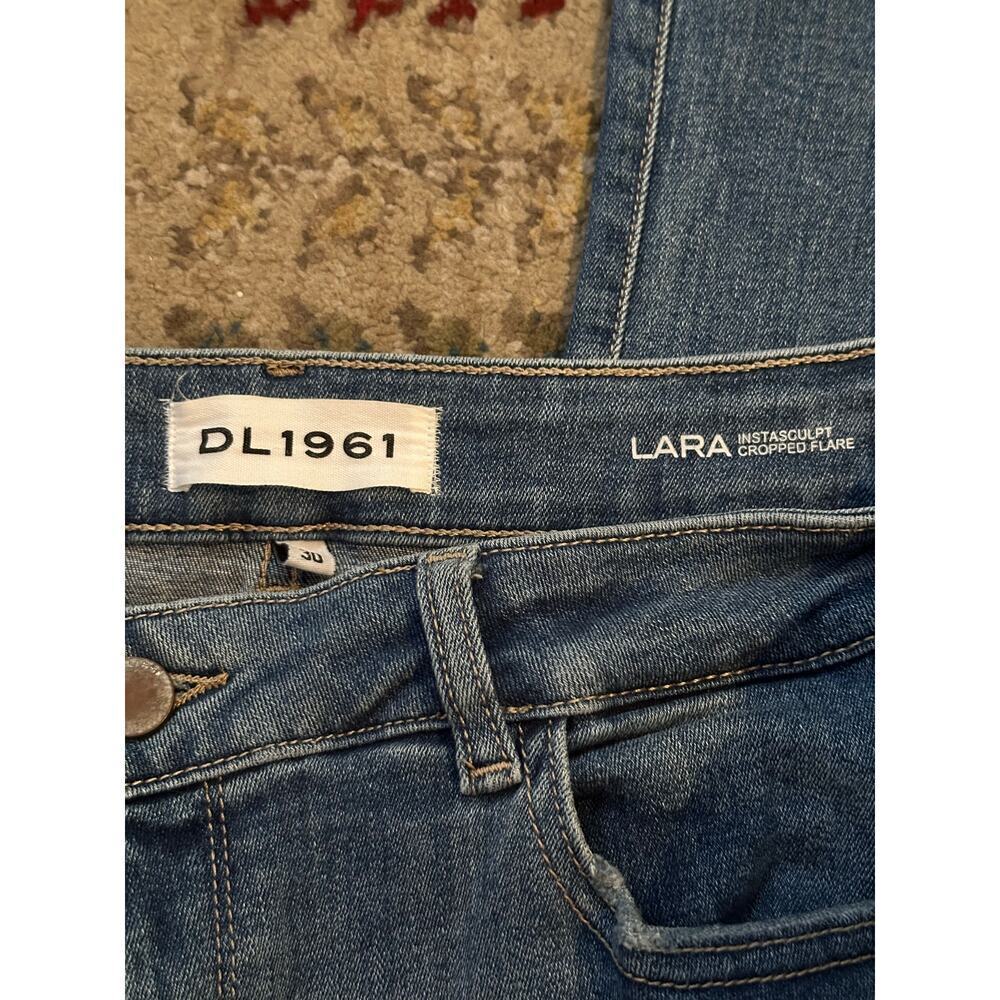 DL1961 Women's Blue Lara Instasculpt Cropped Flare Jeans Size 30 - Picture 11 of 13